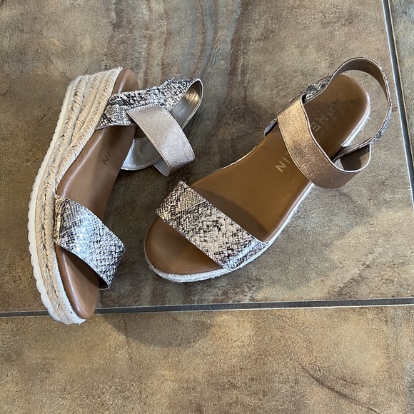 Wedges - Picture 2 of 2